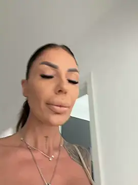 RaquelleVon online show from 03-19-26, 12:38