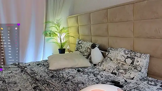 AsteriaHamel online show from 02-28-25, 03:04