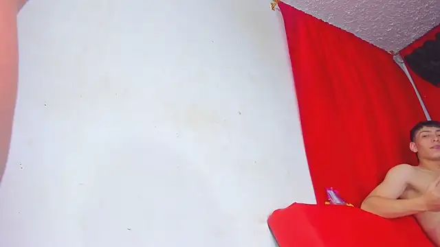 Extreme Team8 online show from 03-19-25, 08:55