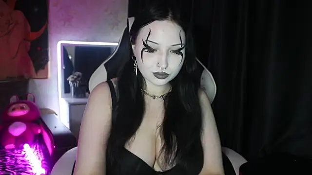 Snapshot of Kitty_goth chatting on 07-10-26, 09:37 Kitty goth online show from 07-10-26, 09:37