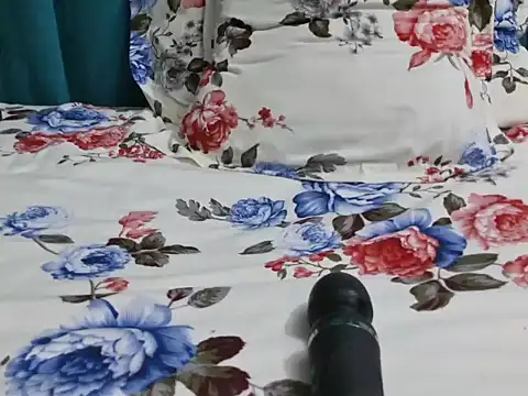 Sweetrata  online show from 02-16-26, 09:52