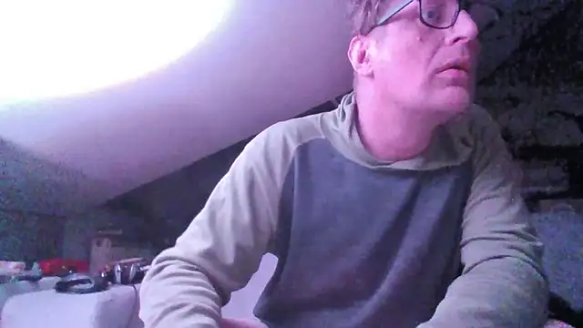 Bigthroaterboy online show from 10-26-25, 05:02