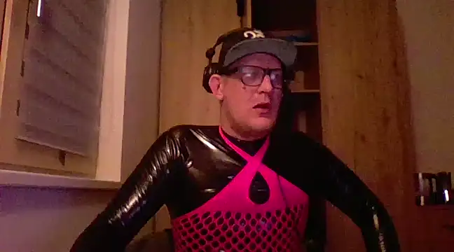 Bigthroaterboy online show from 02-21-25, 07:43
