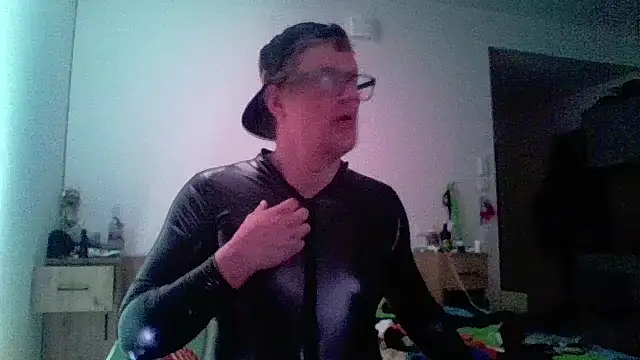 Bigthroaterboy online show from 04-08-26, 12:01