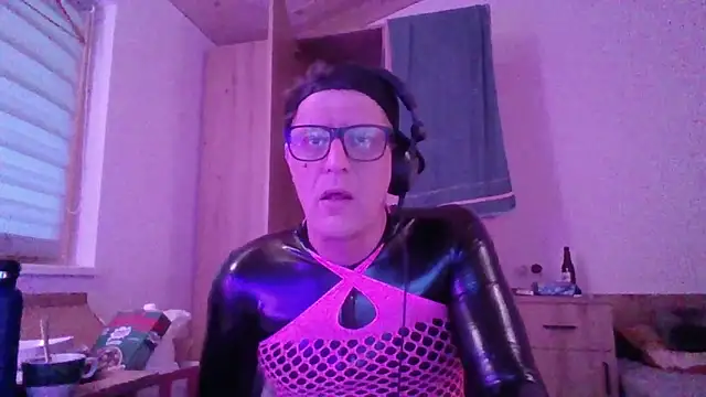 Bigthroaterboy online show from 10-03-25, 06:04
