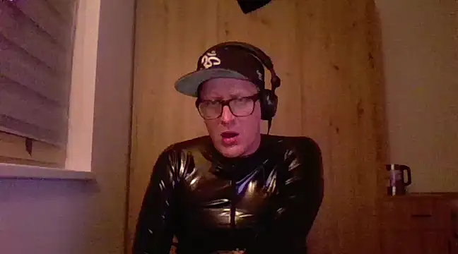 Bigthroaterboy online show from 02-15-25, 09:49