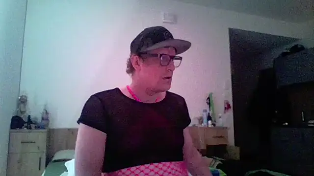 Bigthroaterboy online show from 04-15-26, 12:10