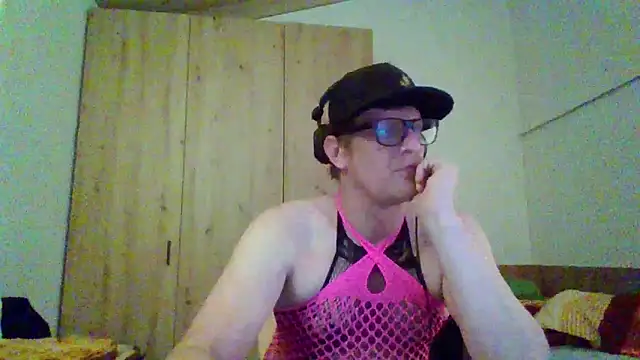 Bigthroaterboy online show from 09-14-25, 09:59