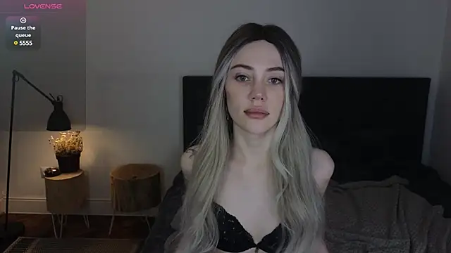 Sara Tranquil online show from 12-05-24, 09:22