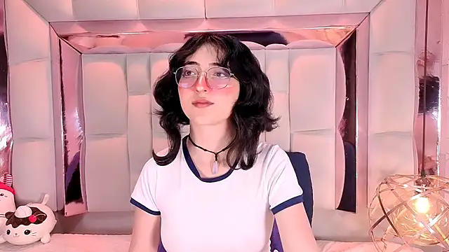 SaraMartini1 online show from 04-19-26, 06:03