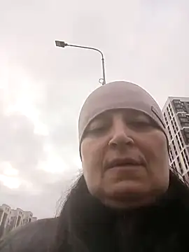 Snapshot of Women-pleasures chatting on 10-28-25, 10:58 Women-pleasures online show from 10-28-25, 10:58