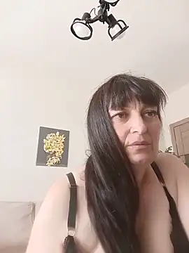 Snapshot of Women-pleasures chatting on 06-15-26, 01:00 Women-pleasures online show from 06-15-26, 01:00