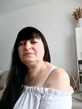 Women-pleasures online show from 03-24-26, 10:59