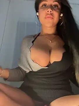 HaileyDiana online show from 04-17-26, 02:42