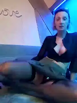 Snapshot of tatianasexymilf chatting on 01-07-26, 04:12 tatianasexymilf online show from 01-07-26, 04:12