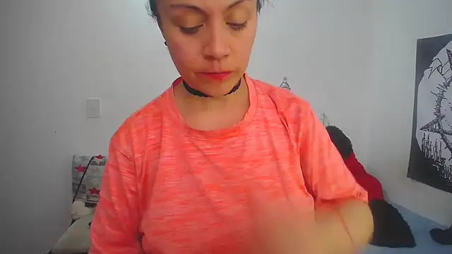 lili peach online show from 02-25-25, 07:06