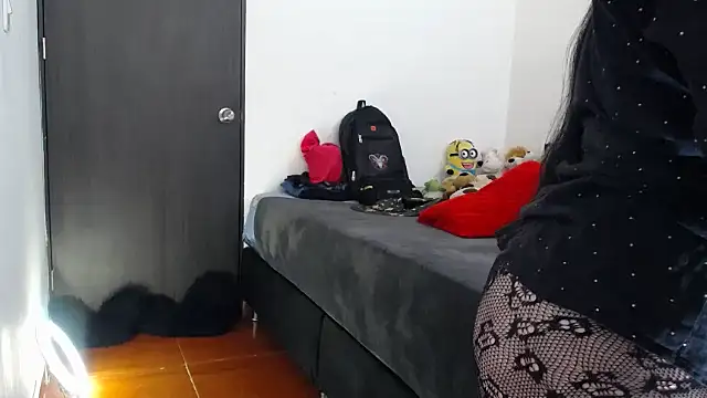 lili peach online show from 04-17-26, 07:38