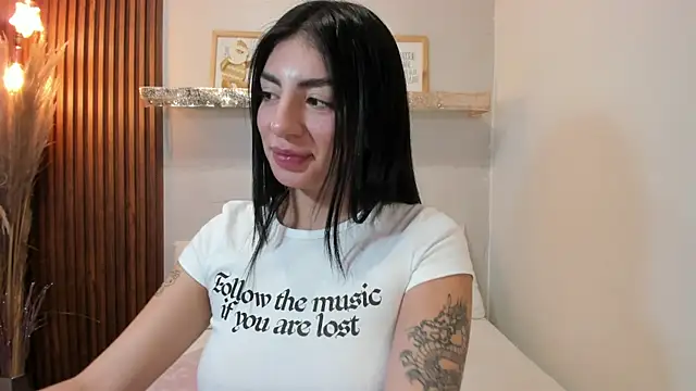 ANTONELLA  ROUSE  online show from 12-17-25, 03:06