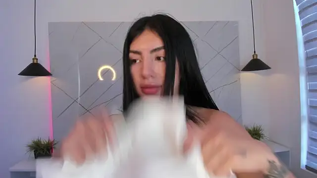 ANTONELLA  ROUSE  online show from 11-17-25, 08:24