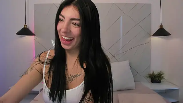 ANTONELLA  ROUSE  online show from 10-21-25, 09:03