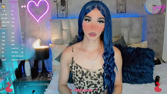 Snapshot of Baby_Aliz chatting on 05-13-26, 07:15 Baby Aliz online show from 05-13-26, 07:15