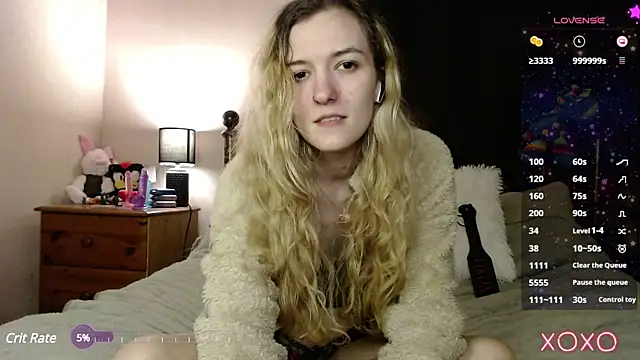 Snapshot of EllieeRose chatting on 03-10-25, 02:06 EllieeRose online show from 03-10-25, 02:06