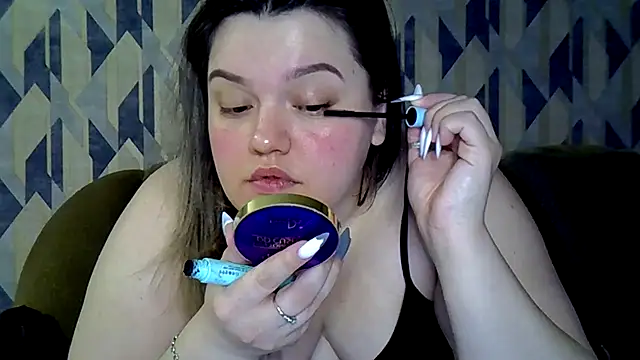 AnitaWillias online show from 12-14-25, 06:02