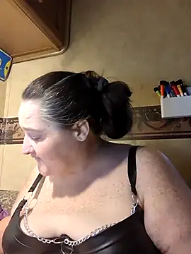 Snapshot of WilldoPita chatting on 02-16-25, 10:32 WilldoPita online show from 02-16-25, 10:32