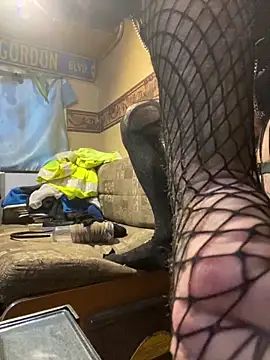 Snapshot of WilldoPita chatting on 02-05-25, 03:42 WilldoPita online show from 02-05-25, 03:42