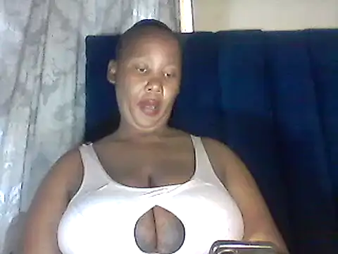 NippleMilkXx online show from 10-31-25, 08:11