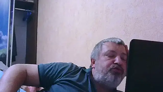 Snapshot of Art_Ass chatting on 10-11-25, 04:19 Art Ass online show from 10-11-25, 04:19