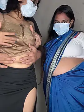 Snapshot of HotIndianCouple__8 chatting on 10-31-25, 06:26 HotIndianCouple 8 online show from 10-31-25, 06:26