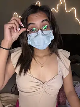 Snapshot of HotIndianCouple__8 chatting on 12-13-24, 07:32 HotIndianCouple 8 online show from 12-13-24, 07:32