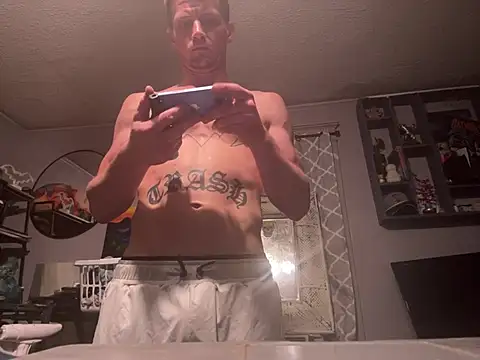 Snapshot of trash4cash chatting on 05-24-26, 02:44 trash4cash online show from 05-24-26, 02:44