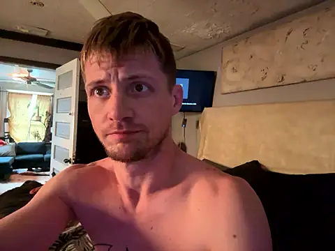 Snapshot of trash4cash chatting on 02-25-26, 04:18 trash4cash online show from 02-25-26, 04:18