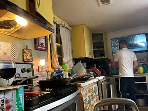 trash4cash online show from 10-16-25, 03:15