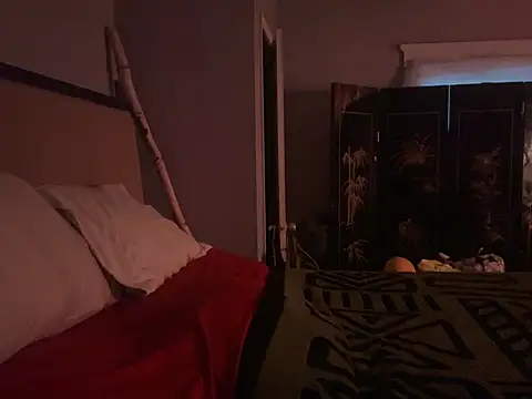 Snapshot of trash4cash chatting on 02-03-26, 12:43 trash4cash online show from 02-03-26, 12:43