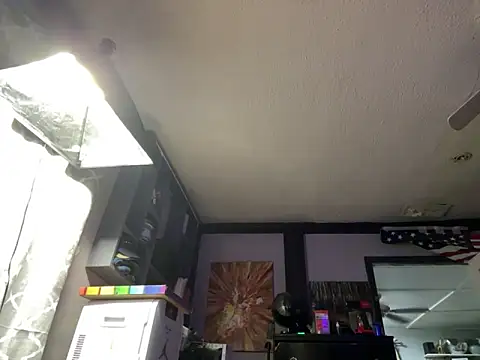 Snapshot of trash4cash chatting on 02-12-26, 06:24 trash4cash online show from 02-12-26, 06:24