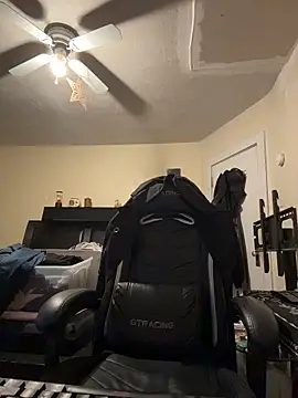 YandereDemon online show from 10-28-25, 01:50