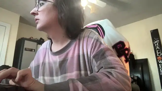 YandereDemon online show from 12-16-25, 01:37