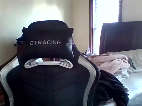 YandereDemon online show from 12-27-24, 04:21