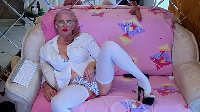 BEST-1 online show from 10-24-25, 01:48