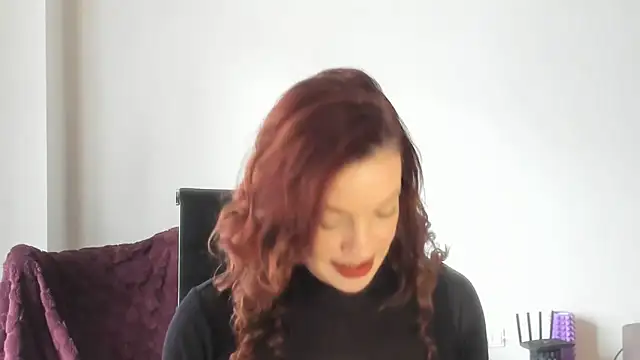 LilliLowexox online show from 03-19-26, 10:48