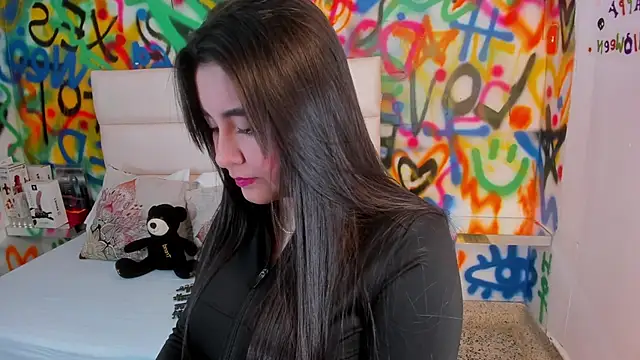 Liana Bernocchi online show from 11-10-25, 08:58