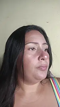 Snapshot of hotmomanyelqueen chatting on 10-14-25, 01:12 hotmomanyelqueen online show from 10-14-25, 01:12