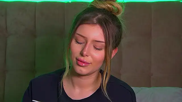 LiliaBianka online show from 03-11-25, 03:34