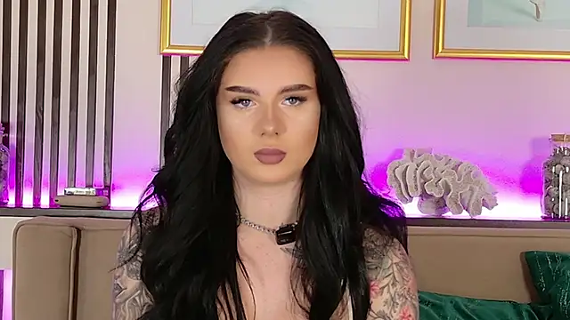 CarolinePrescott online show from 03-11-26, 05:56