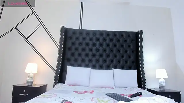  evelin diaz online show from 11-11-25, 12:22