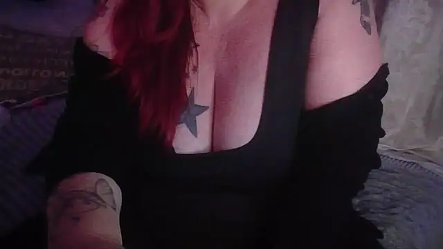 LynnLa online show from 11-11-25, 07:41