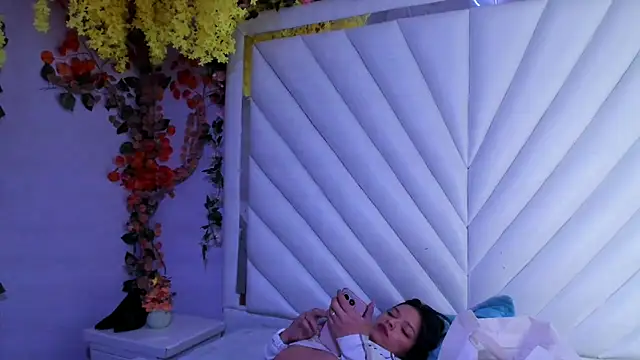 Snapshot of MaddyHudson chatting on 02-26-26, 08:53 MaddyHudson online show from 02-26-26, 08:53